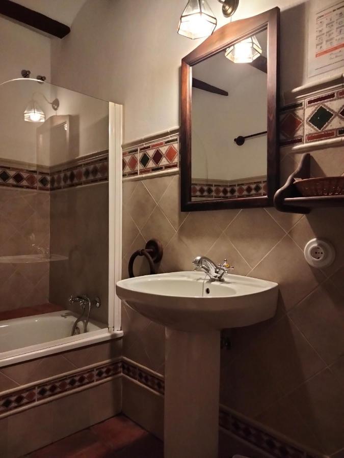 בית הארחה Alanís 	Casa Rural Y Restaurante Casa Adriano מראה חיצוני תמונה